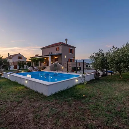 Pan Zadarvillas