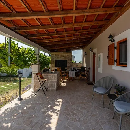 Pan Zadarvillas וילה