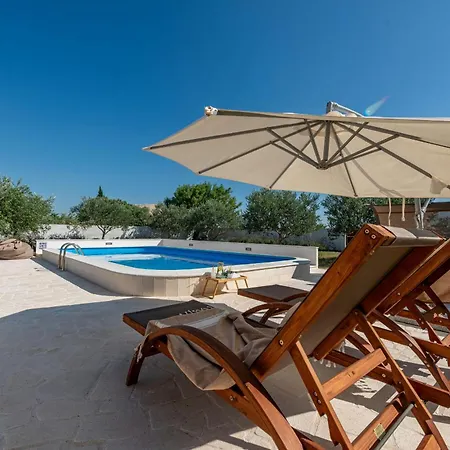 Pan Zadarvillas