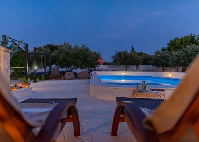 Pan Zadarvillas Вилла *